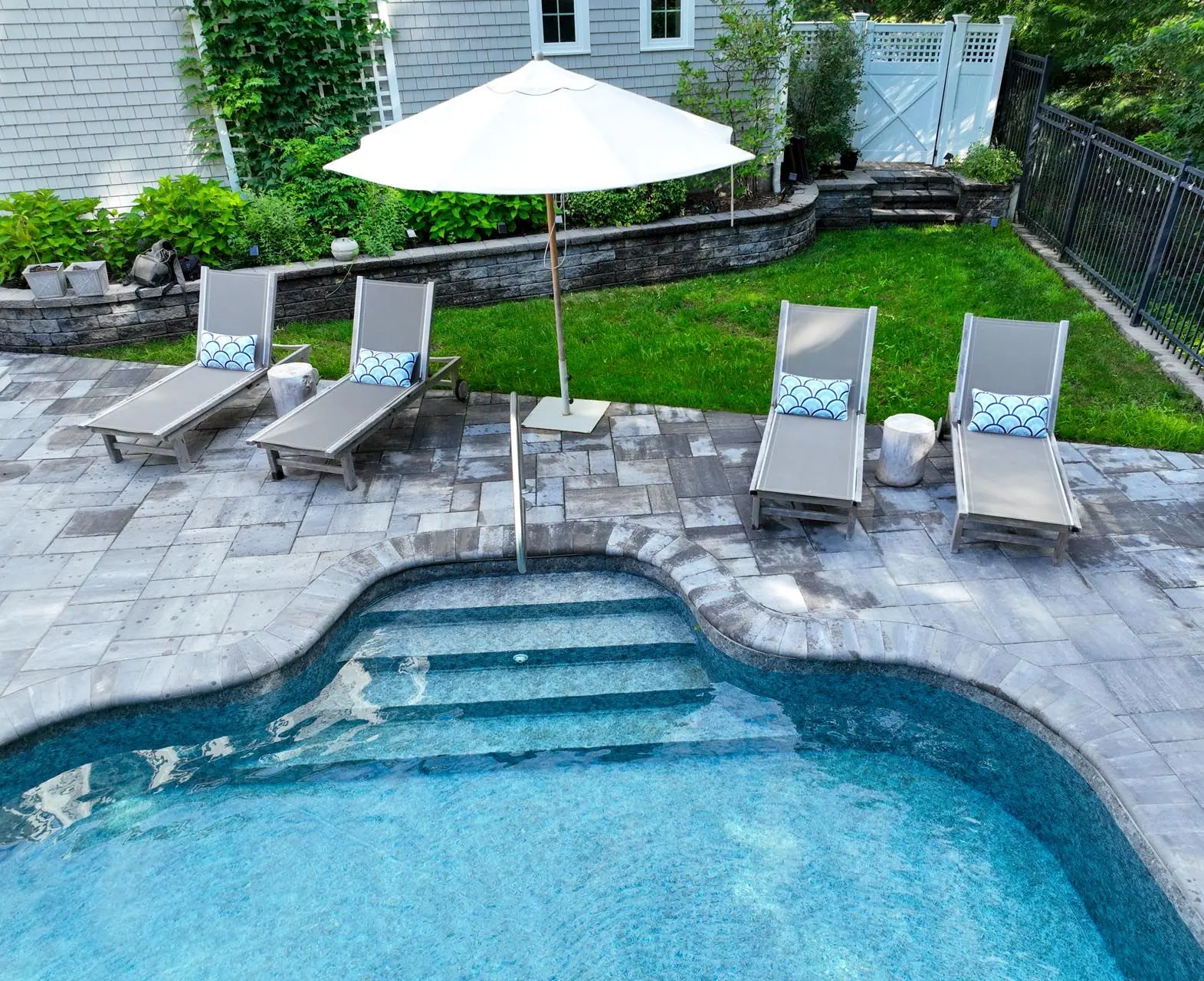 Outdoor landscaping and construction project in the Contrast Landscape project gallery