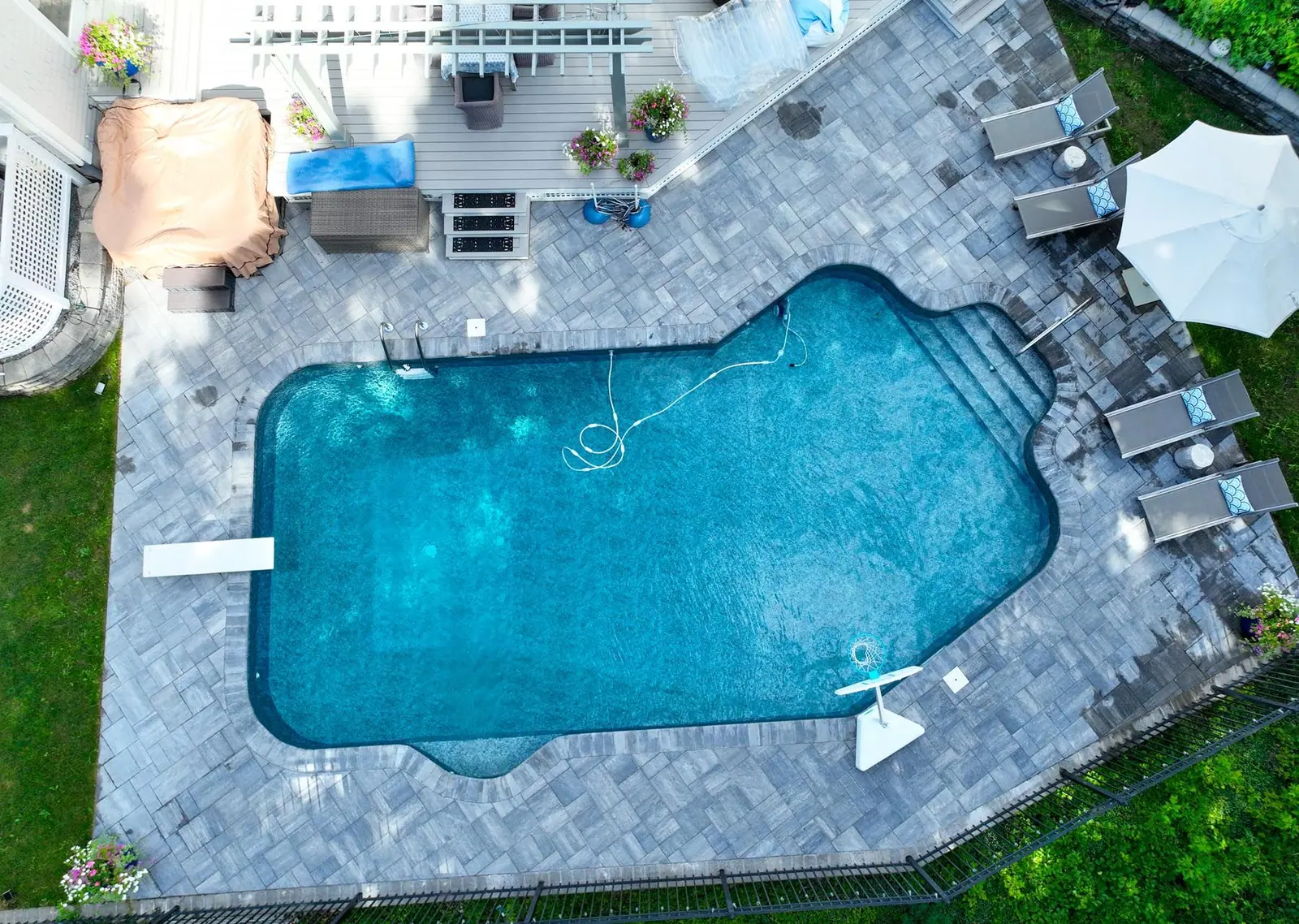 Pool Patios project in the Contrast Landscape project gallery