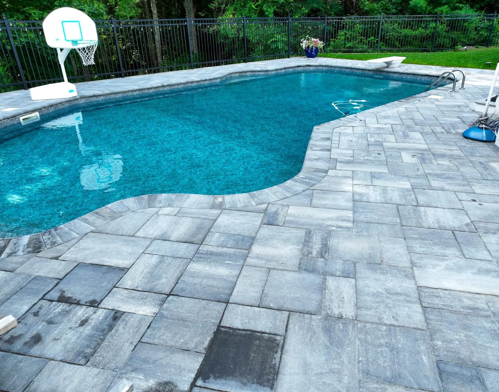 Pool Patios project in the Contrast Landscape project gallery