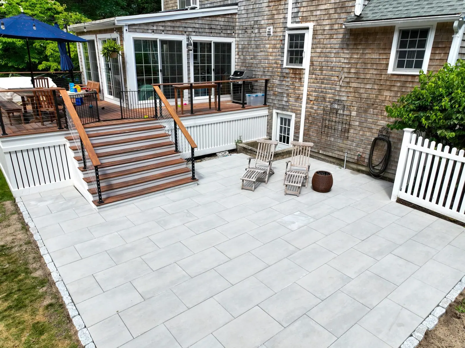 Outdoor landscaping and construction project in the Contrast Landscape project gallery